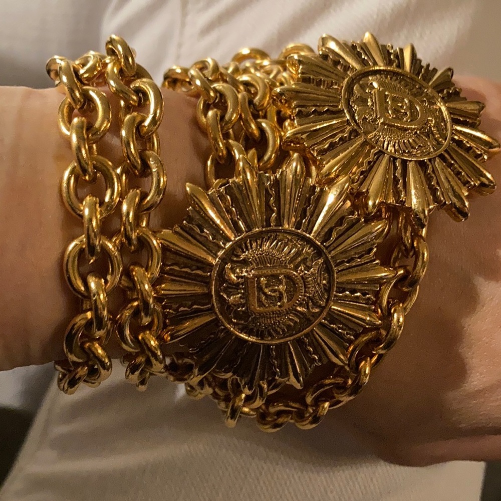 Authentic Chanel 18KT Gold Plated Vintage Belt/ Necklace - Picture 11 of 16
